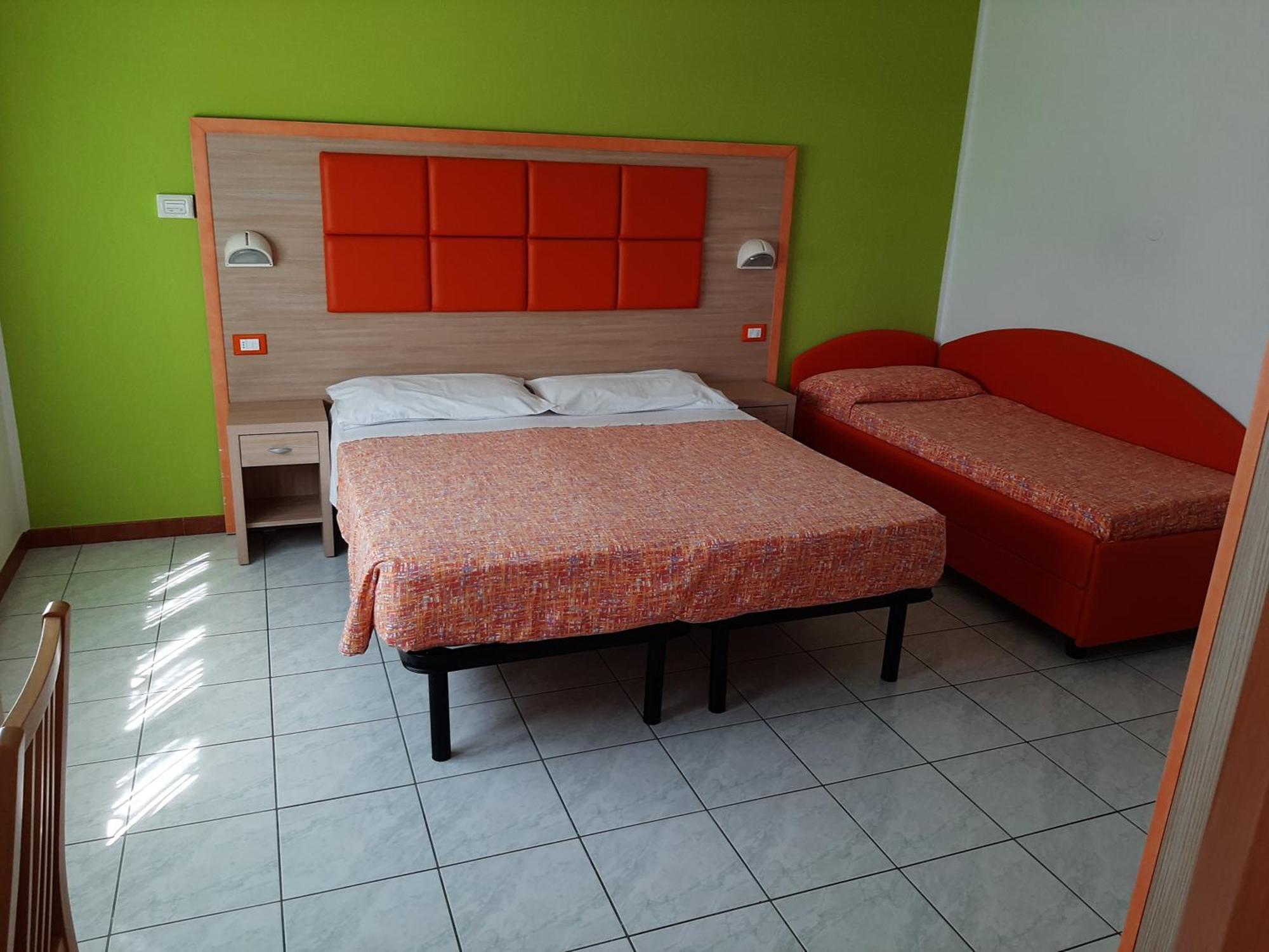 Hotel Consul